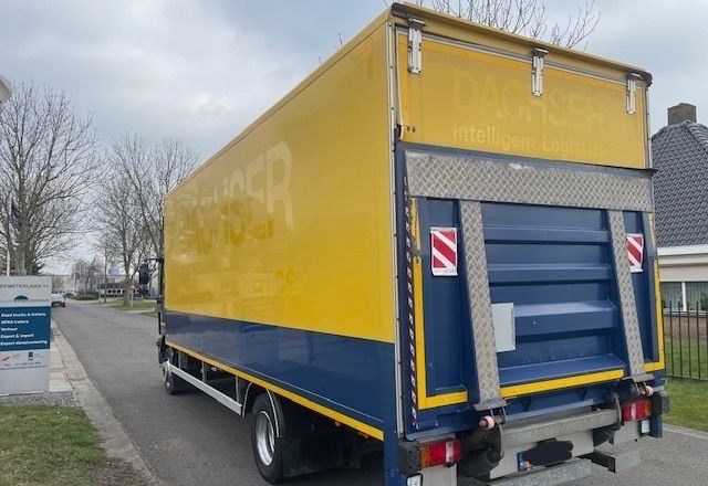 MAN TGM TGL 12.250 z Holandii KLIMA 7.2m AUTOMAT WINDA TOP CENA euro 6 nauka jazdy ESP ASR - Furgonas sunkvežimis: foto 5 MAN TGM TGL 12.250 z Holandii KLIMA 7.2m AUTOMAT WINDA TOP CENA euro 6 nauka jazdy ESP ASR - Furgonas sunkvežimis: foto 5