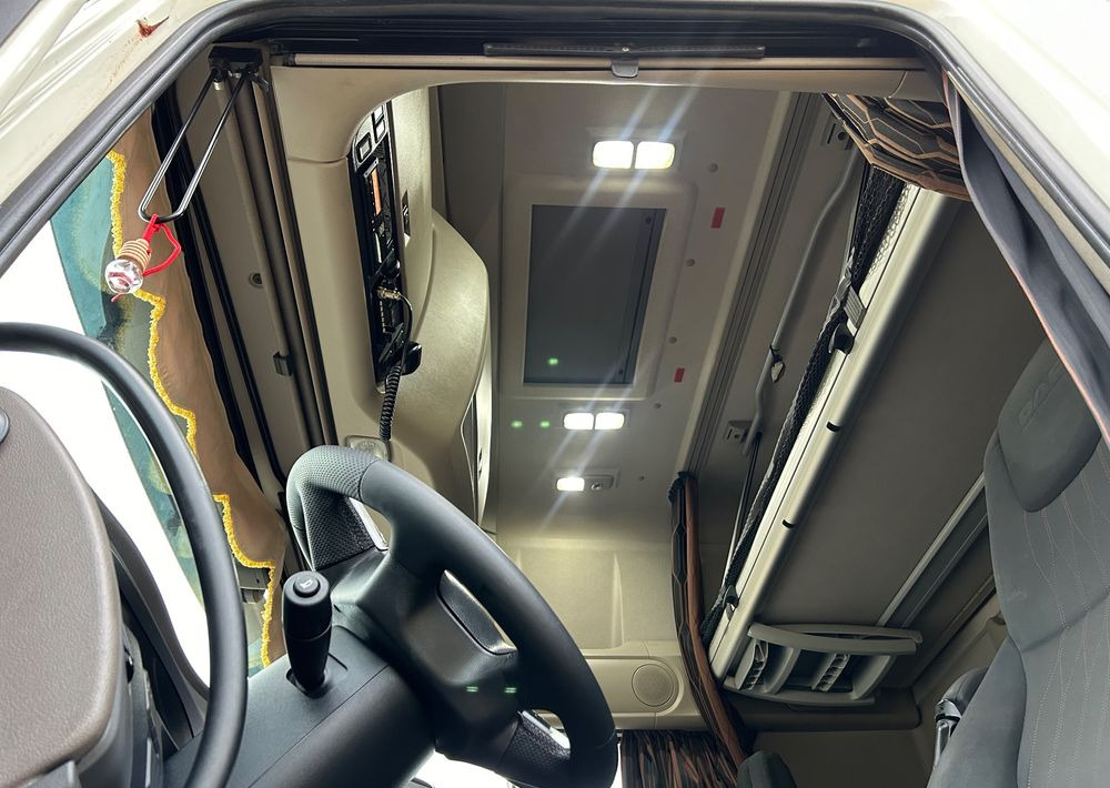 DAF XF 480 OKAZJA 2020 SSC TOP STANDARD / DUŻE KOTŁY / z Polski / jeden właściciel super zadbane SERWISOWANE - Vilkikas: foto 5 DAF XF 480 OKAZJA 2020 SSC TOP STANDARD / DUŻE KOTŁY / z Polski / jeden właściciel super zadbane SERWISOWANE - Vilkikas: foto 5