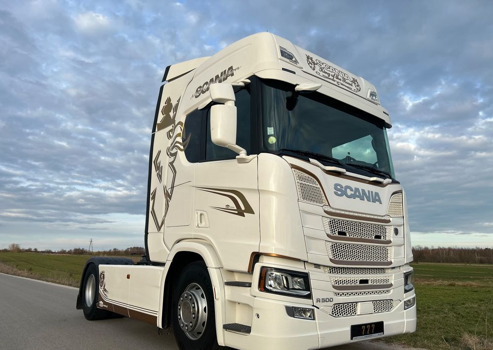Scania R500 FULL AIR 2019 10x poduszki KLIMA POSTOJOWA / RETARDER / FULL SPOJLER / TOP STAN / od jedynego właściciela ! HYDRAULIKA spod beczki spożywczej ! / do wywrotu ruchomej podłogi beczki TOP TOP - Vilkikas: foto 3 Scania R500 FULL AIR 2019 10x poduszki KLIMA POSTOJOWA / RETARDER / FULL SPOJLER / TOP STAN / od jedynego właściciela ! HYDRAULIKA spod beczki spożywczej ! / do wywrotu ruchomej podłogi beczki TOP TOP - Vilkikas: foto 3