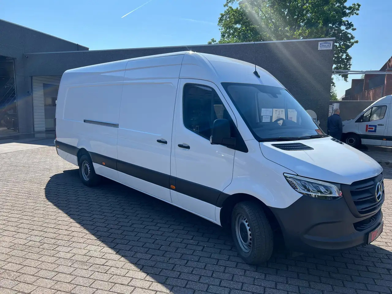Mercedes-Benz Sprinter 314 L4H2 (31.500€ex)NAVI CAMERA 360° COMFORT - Krovininis mikroautobusas: foto 2 Mercedes-Benz Sprinter 314 L4H2 (31.500€ex)NAVI CAMERA 360° COMFORT - Krovininis mikroautobusas: foto 2