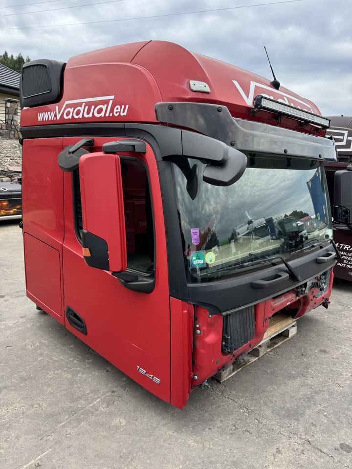 Mercedes-Benz ACTROS MP 4 2018 ROK truck - Kabina - Sunkvežimis: foto 2 Mercedes-Benz ACTROS MP 4 2018 ROK truck - Kabina - Sunkvežimis: foto 2