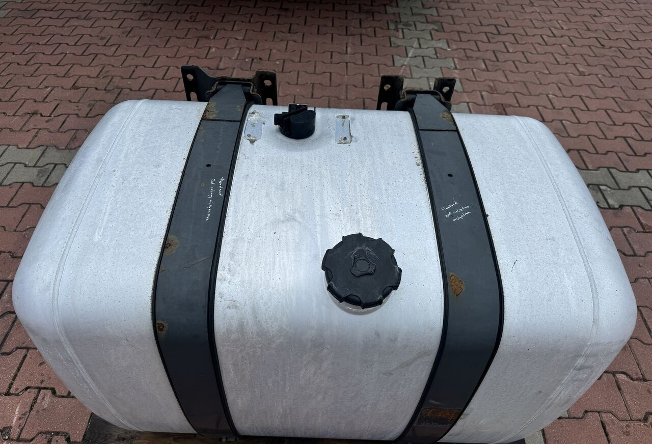 Mercedes-Benz ACTROS MP 430L Mercedes-Benz ACTROS MP 4 truck - Degalų bakas - Sunkvežimis: foto 1 Mercedes-Benz ACTROS MP 430L Mercedes-Benz ACTROS MP 4 truck - Degalų bakas - Sunkvežimis: foto 1