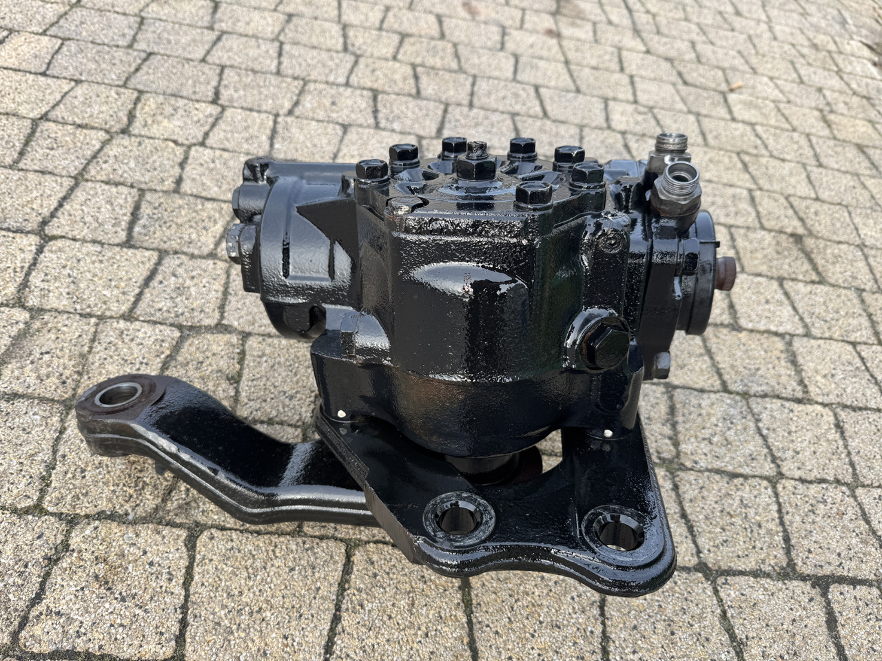 Ford F-Max 500 - Vairo kolonėlė: foto 3 Ford F-Max 500 - Vairo kolonėlė: foto 3