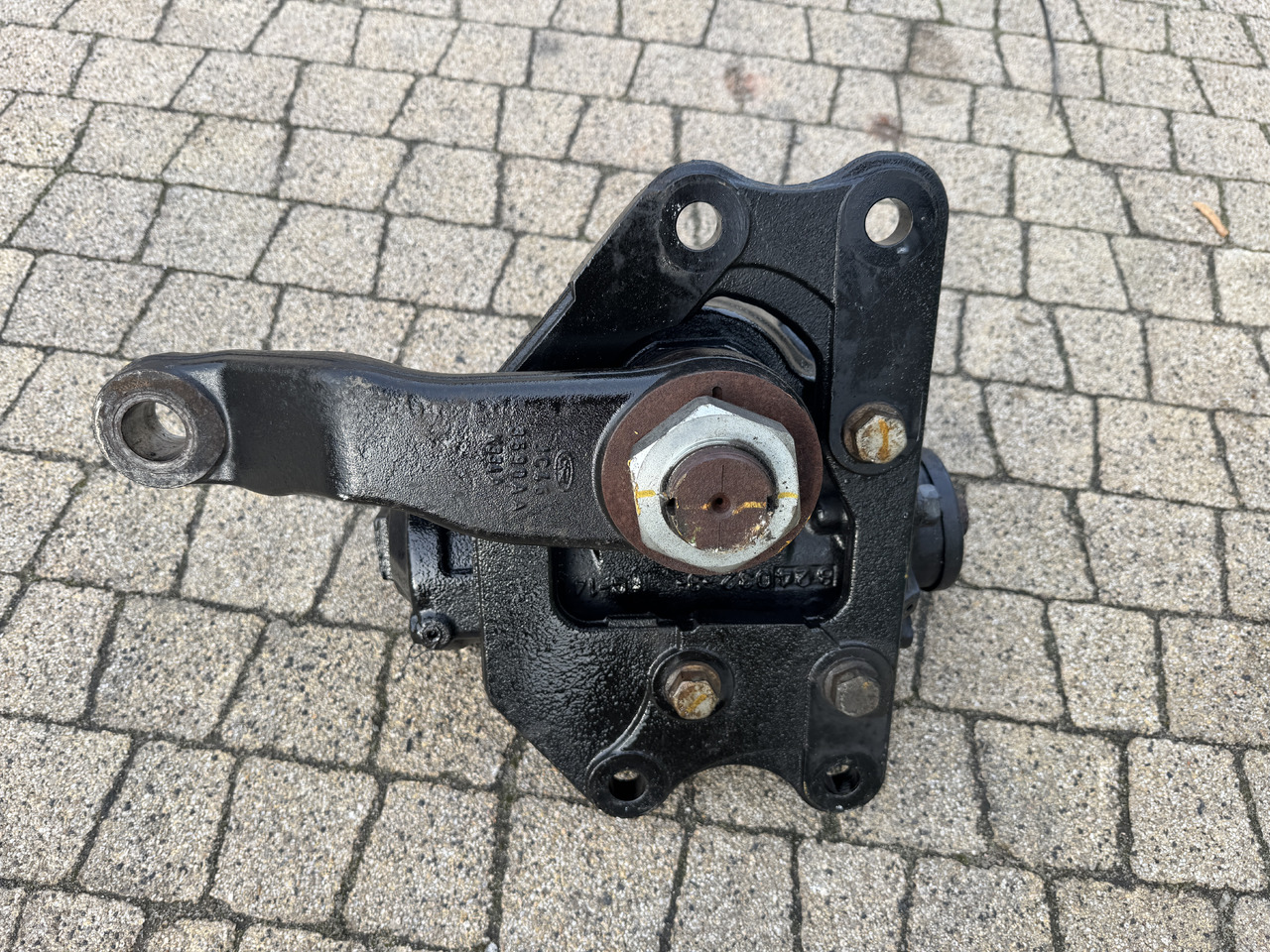 Ford F-Max 500 - Vairo kolonėlė: foto 5 Ford F-Max 500 - Vairo kolonėlė: foto 5