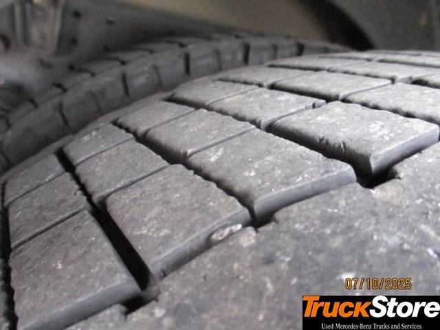 FUSO Canter 7C18 - Furgonas šaldytuvas: foto 5 FUSO Canter 7C18 - Furgonas šaldytuvas: foto 5