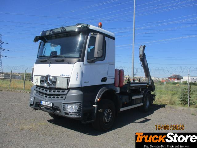 Mercedes-Benz Arocs 1845 LK - Nuožulnaus pakėlimo ant platformos sunkvežimis: foto 1 Mercedes-Benz Arocs 1845 LK - Nuožulnaus pakėlimo ant platformos sunkvežimis: foto 1