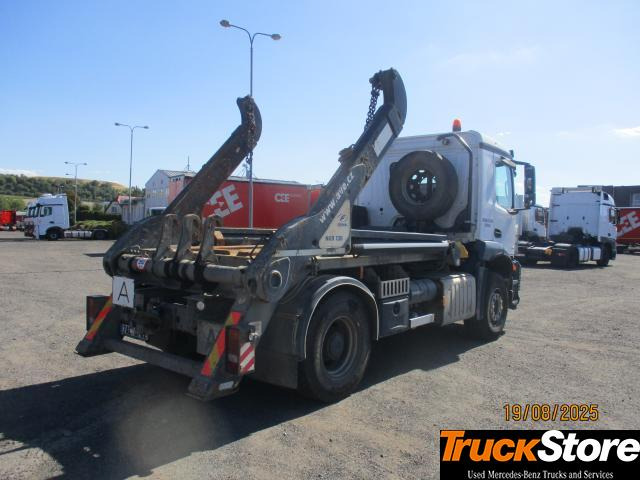 Mercedes-Benz Arocs 1846 LK - Nuožulnaus pakėlimo ant platformos sunkvežimis: foto 4 Mercedes-Benz Arocs 1846 LK - Nuožulnaus pakėlimo ant platformos sunkvežimis: foto 4