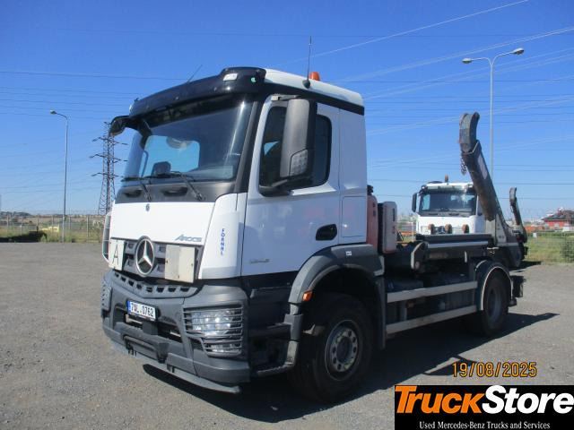 Mercedes-Benz Arocs 1846 LK - Nuožulnaus pakėlimo ant platformos sunkvežimis: foto 1 Mercedes-Benz Arocs 1846 LK - Nuožulnaus pakėlimo ant platformos sunkvežimis: foto 1