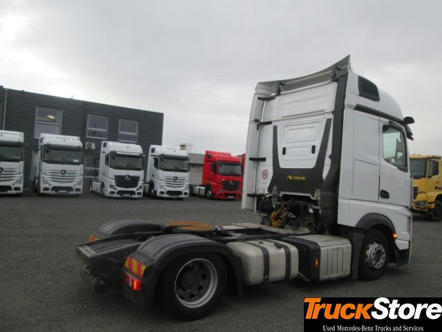 Mercedes-Benz Actros 1845 LS nRL - Vilkikas: foto 3 Mercedes-Benz Actros 1845 LS nRL - Vilkikas: foto 3