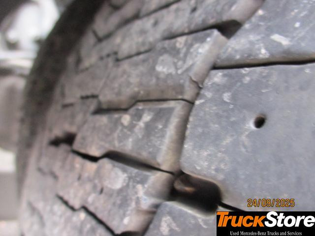 Mercedes-Benz Actros 1845 LS nRL - Vilkikas: foto 5 Mercedes-Benz Actros 1845 LS nRL - Vilkikas: foto 5