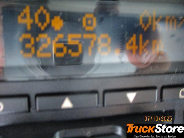 Mercedes-Benz Actros 1845 LS nRL - Vilkikas: foto 2 Mercedes-Benz Actros 1845 LS nRL - Vilkikas: foto 2