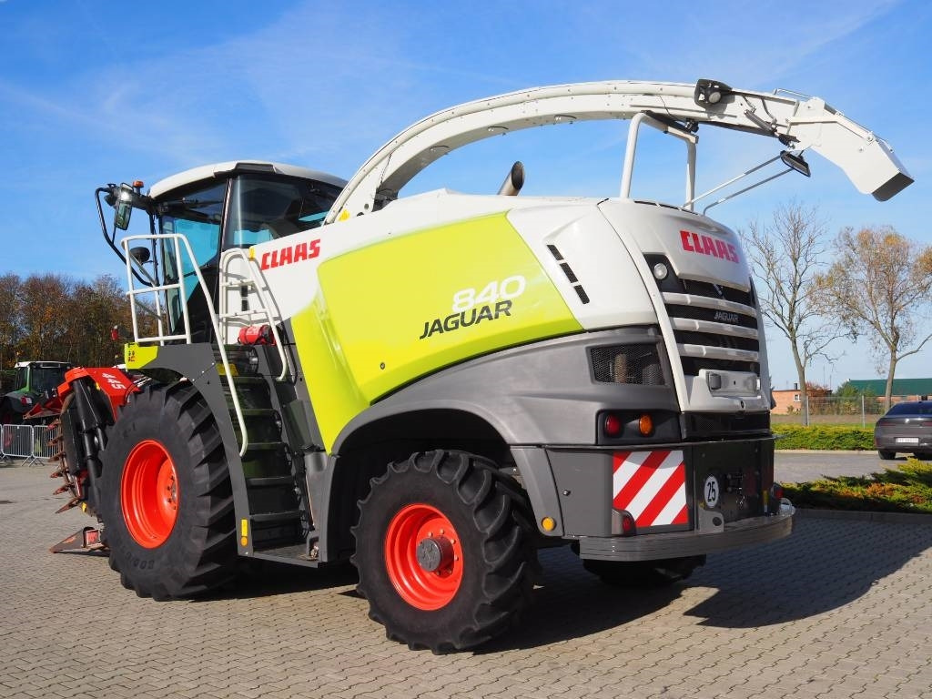 Claas Jaguar 840 4x4 + Kemper 445 - Pašarų kombainas: foto 2 Claas Jaguar 840 4x4 + Kemper 445 - Pašarų kombainas: foto 2