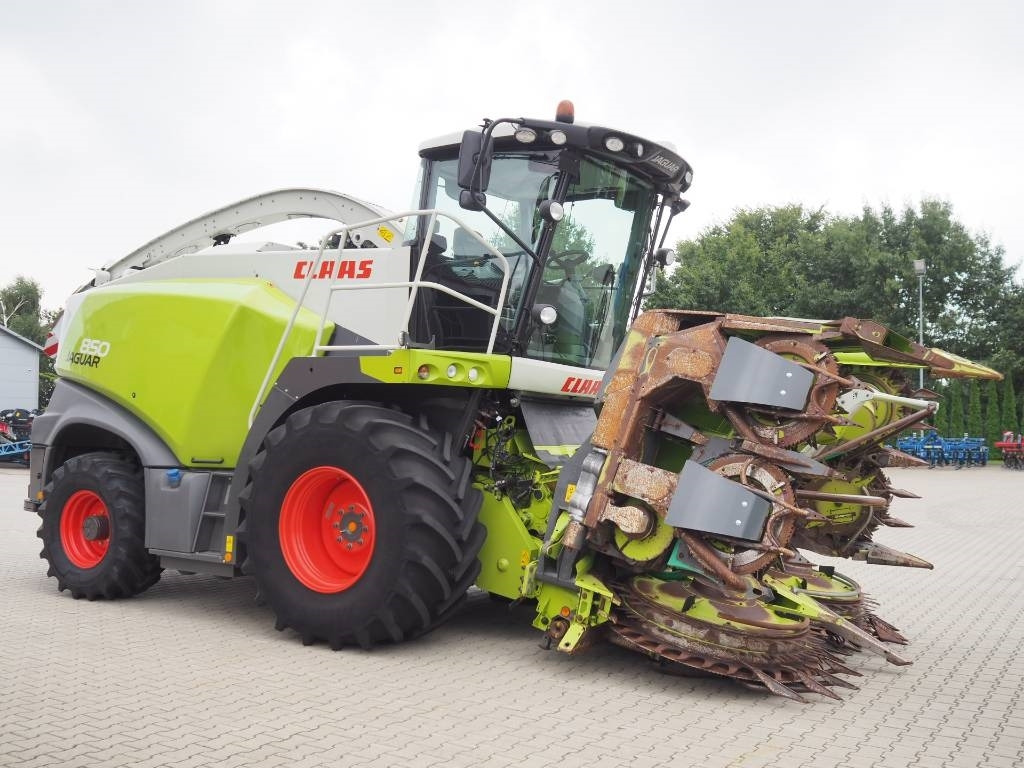 Claas Jaguar 850 4WD + Orbis 600 SD - Pašarų kombainas: foto 4 Claas Jaguar 850 4WD + Orbis 600 SD - Pašarų kombainas: foto 4