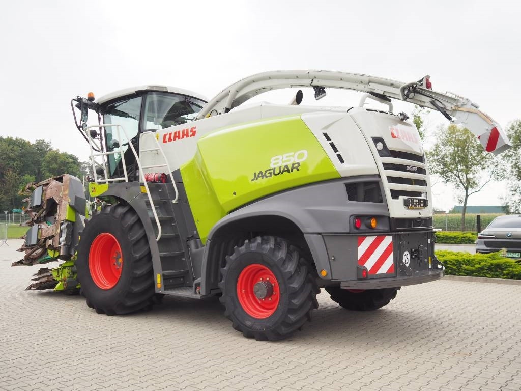 Claas Jaguar 850 4WD + Orbis 600 SD - Pašarų kombainas: foto 2 Claas Jaguar 850 4WD + Orbis 600 SD - Pašarų kombainas: foto 2