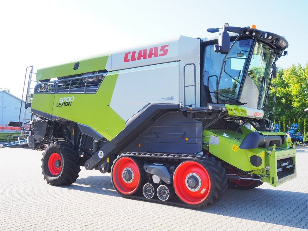Claas Lexion 6700TT GPS + V770 - Derliaus nuėmimo kombainas: foto 4 Claas Lexion 6700TT GPS + V770 - Derliaus nuėmimo kombainas: foto 4