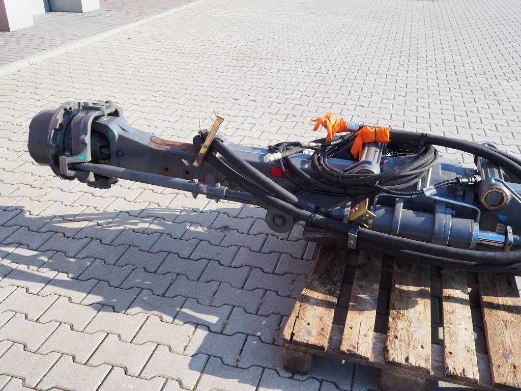 Claas Lexion NAF rear driving axle / 4x4 - Vikšrai - Žemės ūkio technika: foto 2 Claas Lexion NAF rear driving axle / 4x4 - Vikšrai - Žemės ūkio technika: foto 2