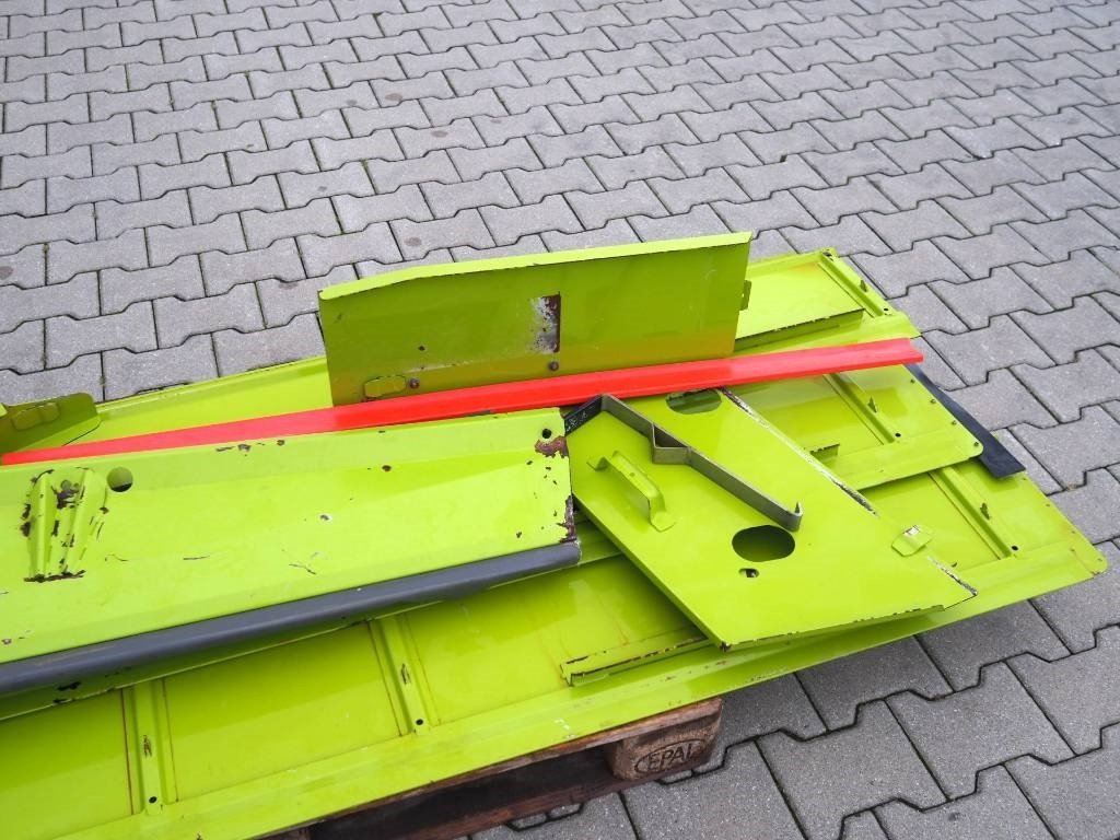 Claas Vario 660 - rapeseed kit - Įranga už kombainai: foto 3 Claas Vario 660 - rapeseed kit - Įranga už kombainai: foto 3