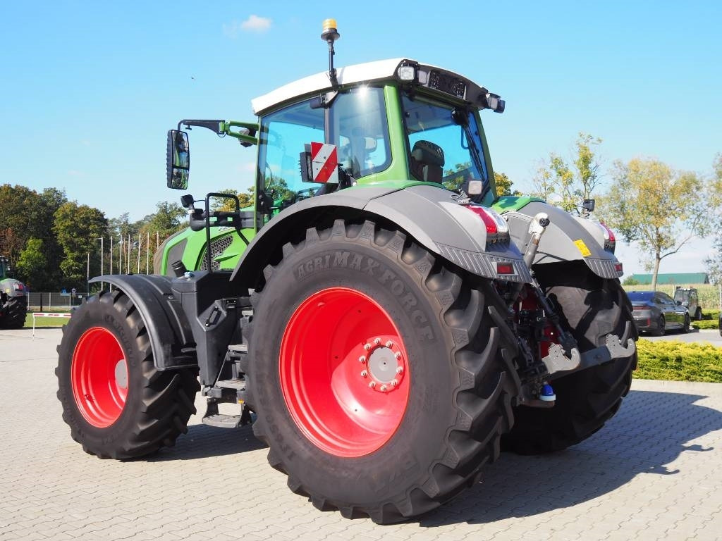 Fendt 824 Vario S4 ProfiPlus, GPS - Traktorius: foto 2 Fendt 824 Vario S4 ProfiPlus, GPS - Traktorius: foto 2