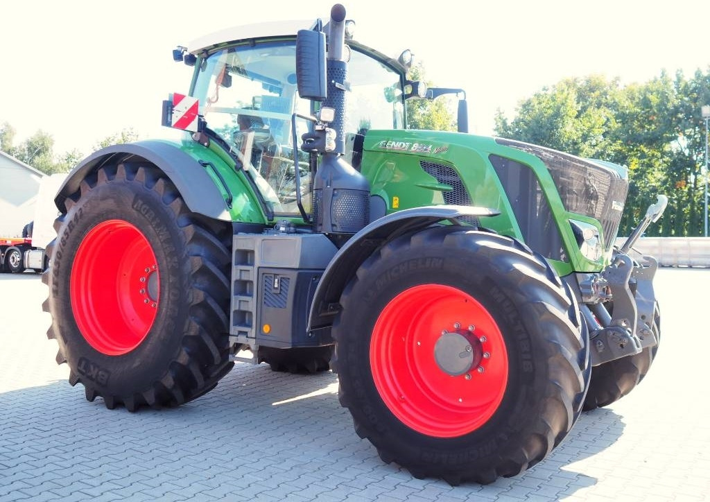 Fendt 824 Vario S4 ProfiPlus, GPS - Traktorius: foto 4 Fendt 824 Vario S4 ProfiPlus, GPS - Traktorius: foto 4