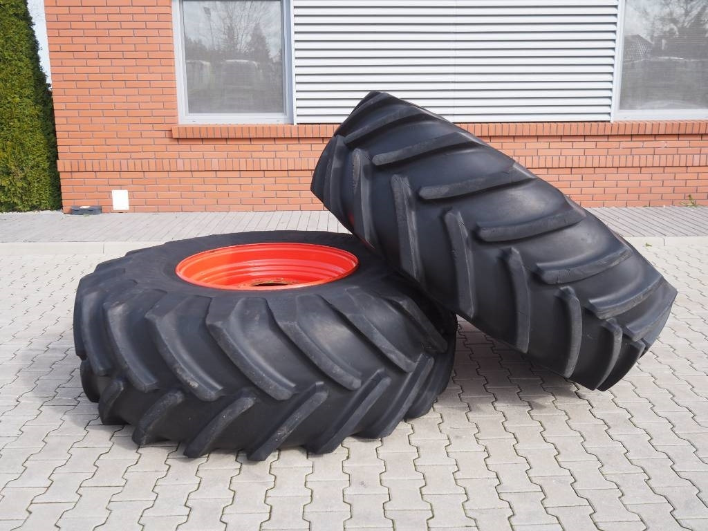 Michelin Agricultural Wheels 650/75 R32 - Claas Jaguar - Padanga - Žemės ūkio technika: foto 2 Michelin Agricultural Wheels 650/75 R32 - Claas Jaguar - Padanga - Žemės ūkio technika: foto 2