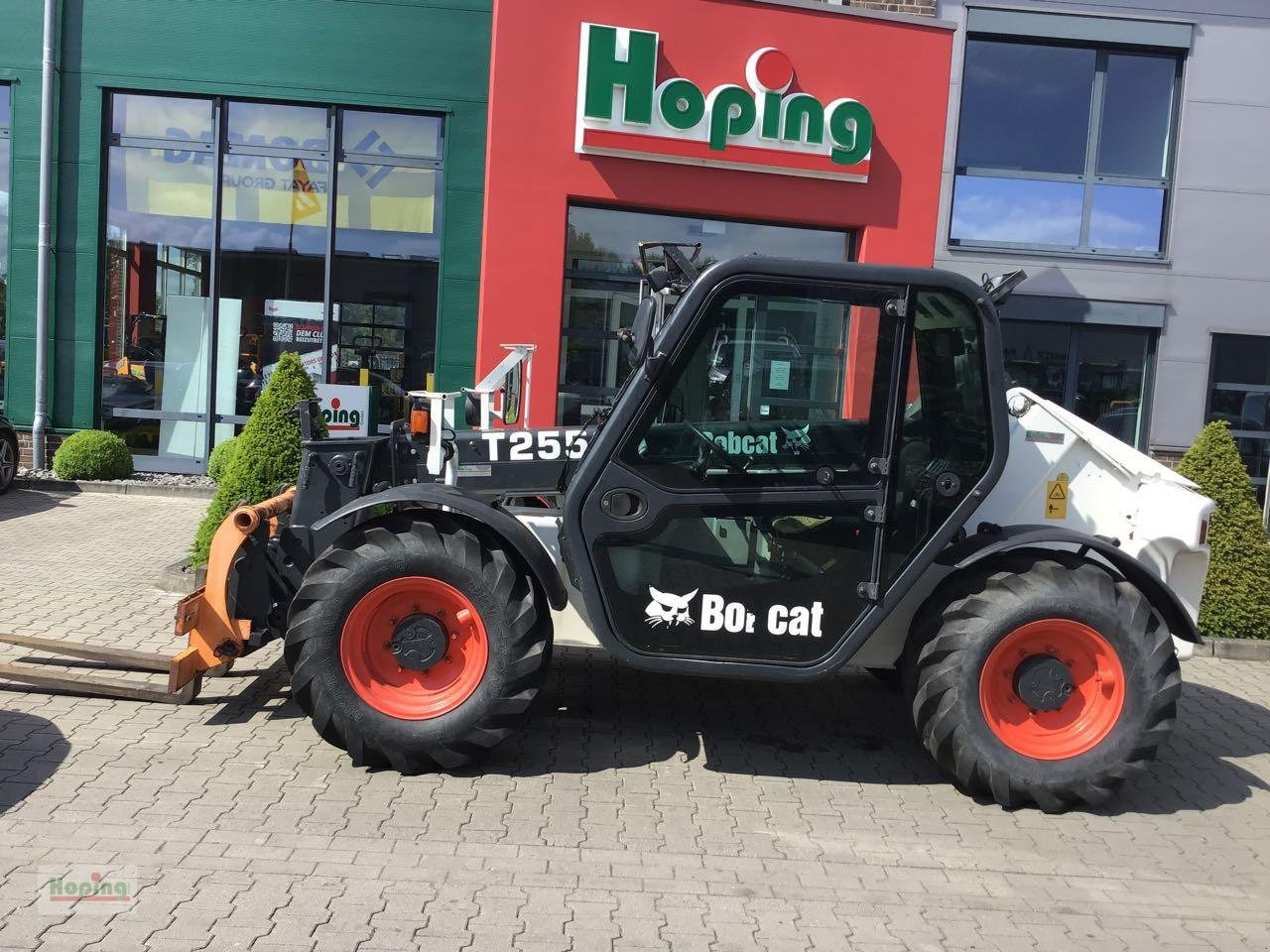 Bobcat T2556 - Teleskopinis krautuvas: foto 1 Bobcat T2556 - Teleskopinis krautuvas: foto 1