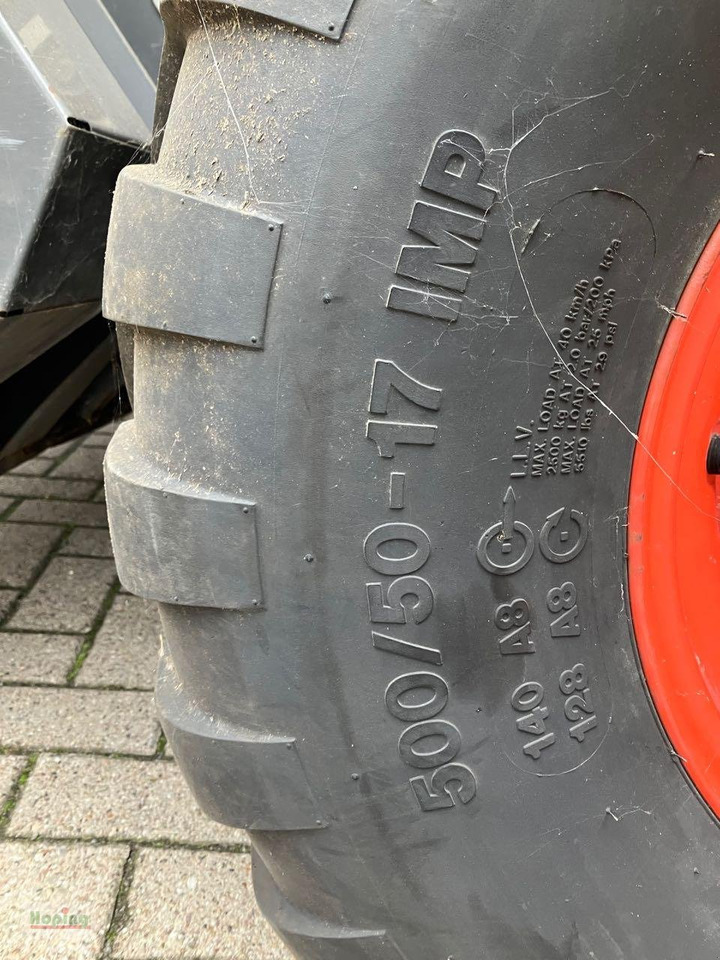 CLAAS Variant 385 - Ruloninis presas: foto 5 CLAAS Variant 385 - Ruloninis presas: foto 5