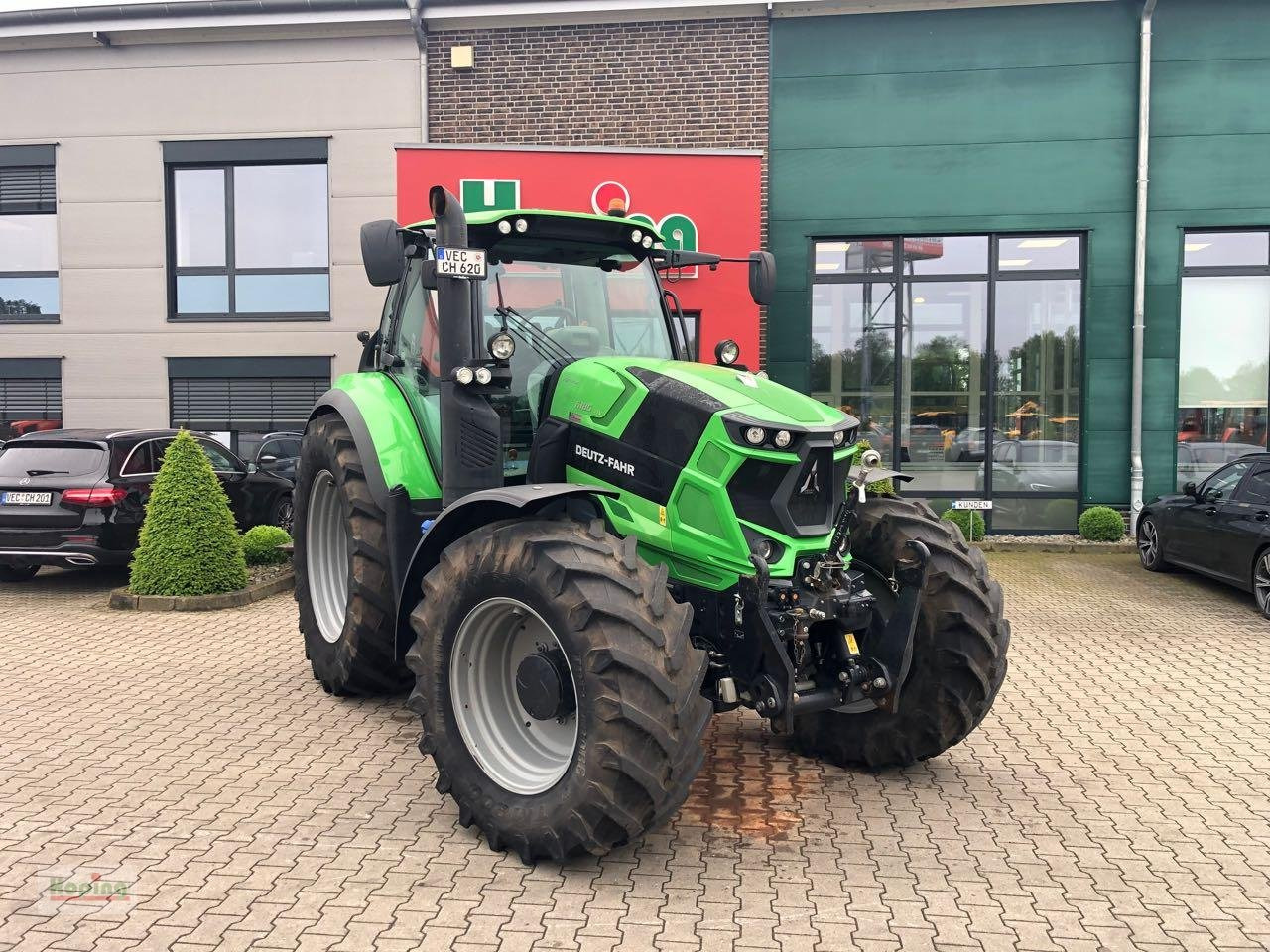 Deutz-Fahr 6185 TTV - Traktorius: foto 1 Deutz-Fahr 6185 TTV - Traktorius: foto 1