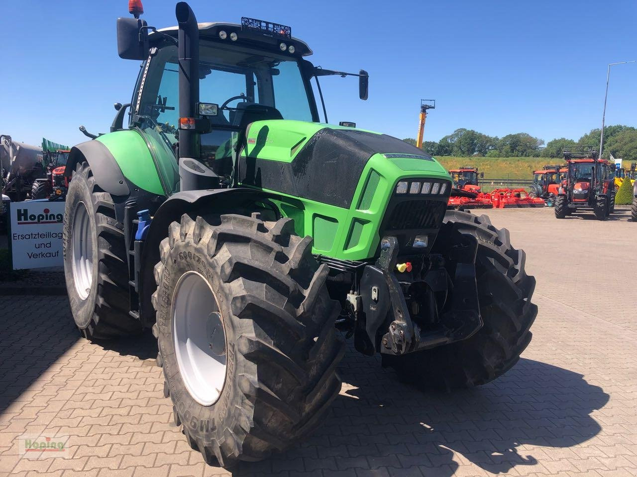 Deutz-Fahr 7210 TTV - Traktorius: foto 2 Deutz-Fahr 7210 TTV - Traktorius: foto 2