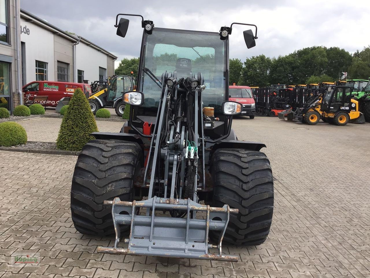 GiANT G5000 - Ratinis krautuvas: foto 3 GiANT G5000 - Ratinis krautuvas: foto 3