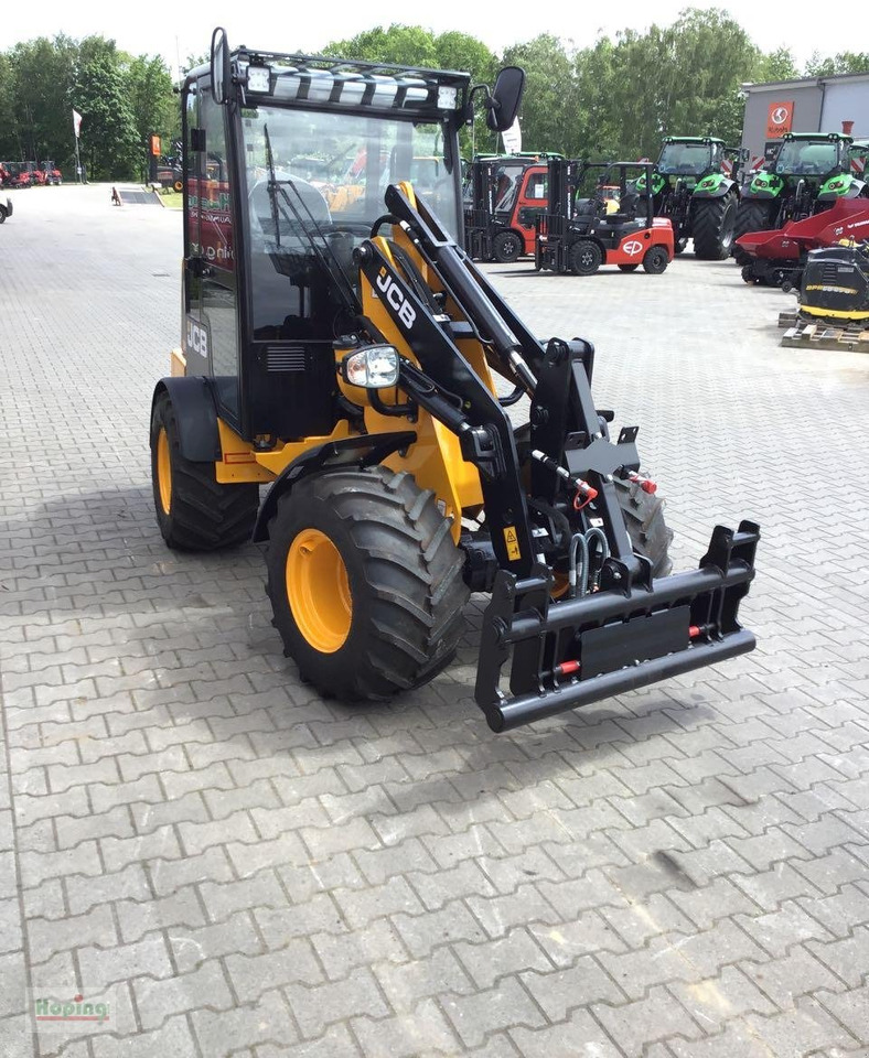 JCB 403 smartpower Kabine - Šarnyrinis krautuvas: foto 4 JCB 403 smartpower Kabine - Šarnyrinis krautuvas: foto 4