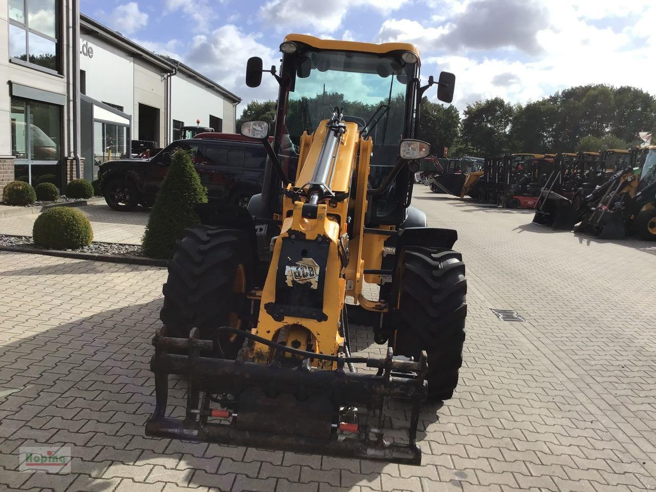 JCB TM220 - Ratinis krautuvas: foto 3 JCB TM220 - Ratinis krautuvas: foto 3