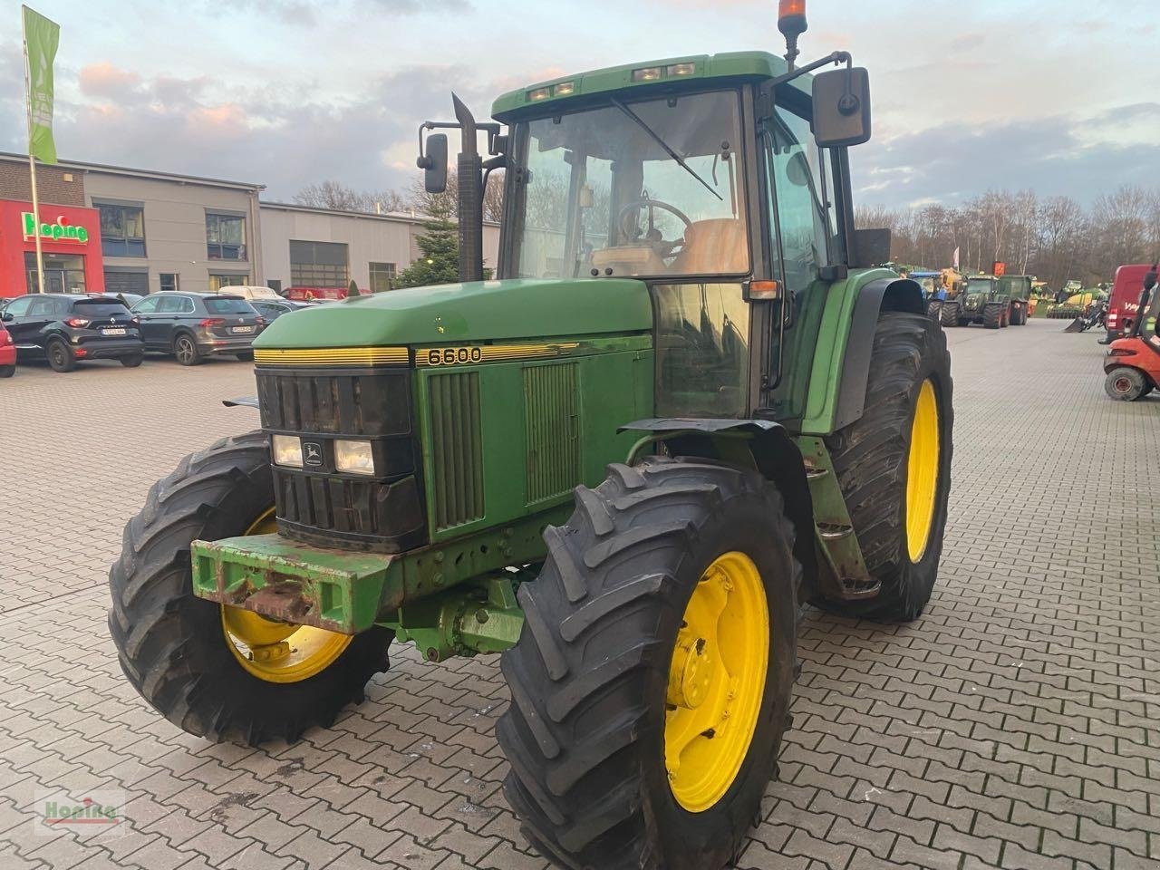 John Deere 6600 - Traktorius: foto 3 John Deere 6600 - Traktorius: foto 3