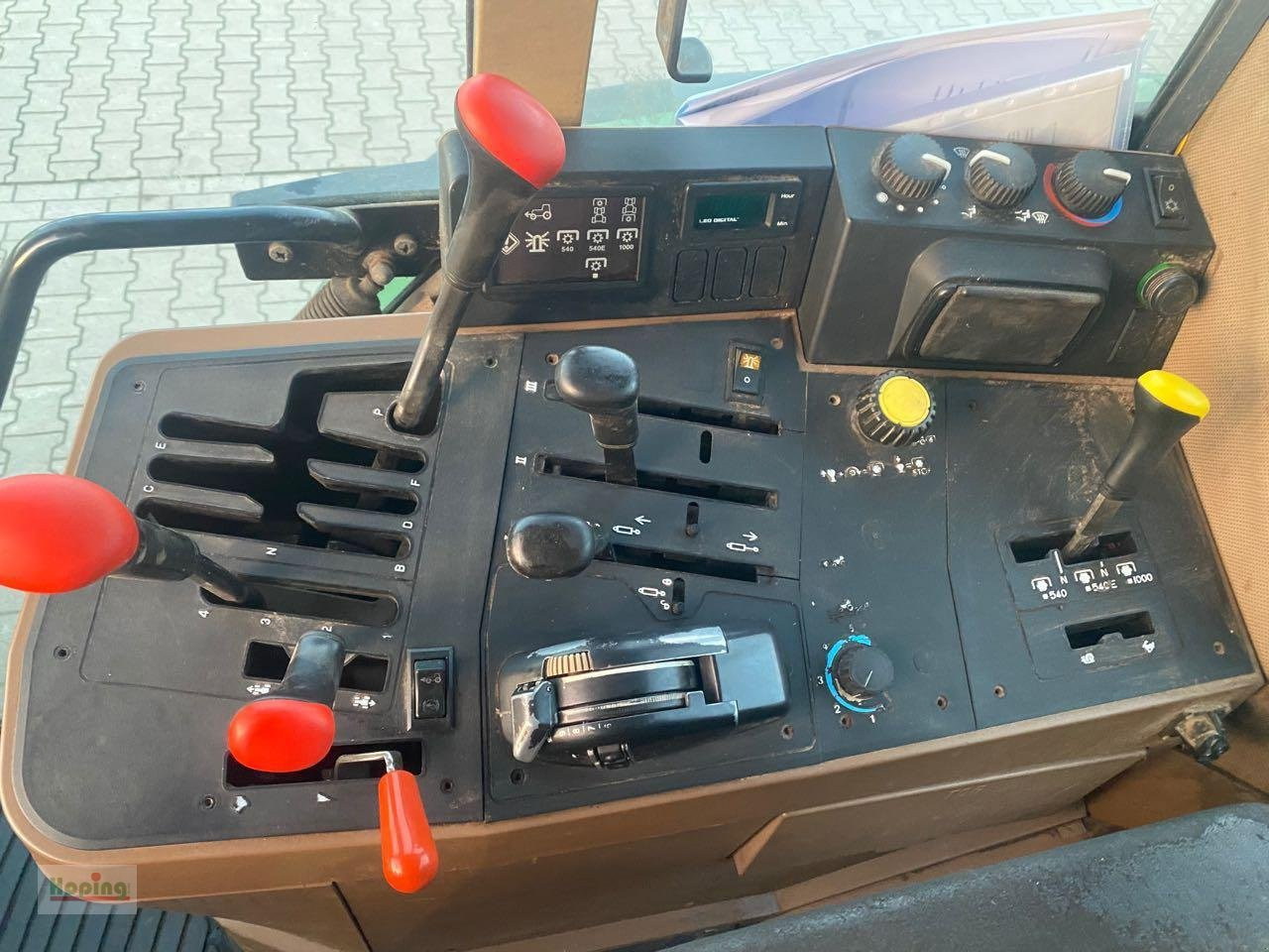 Traktorius John Deere 6600: foto 17