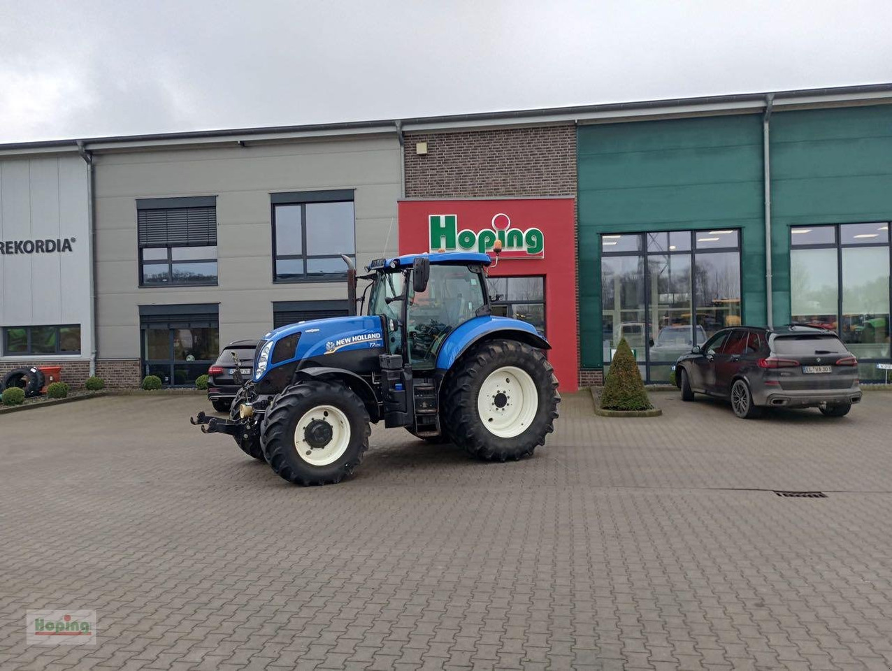 New Holland T7.170 - Traktorius: foto 1 New Holland T7.170 - Traktorius: foto 1