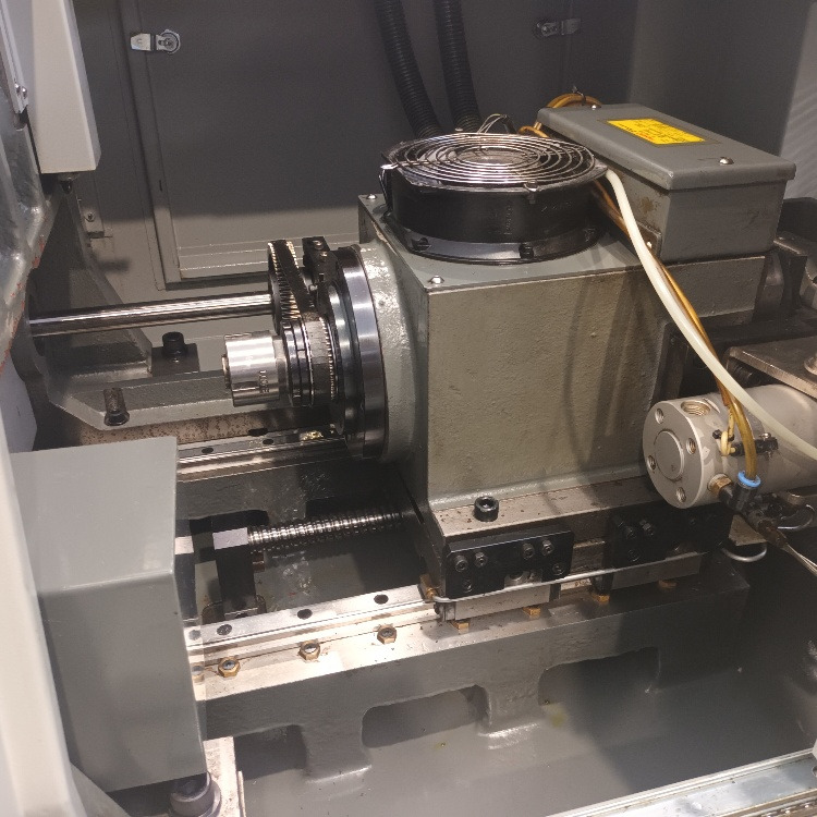Tornio a fantina mobile a 5 assi Cnc Hanwha XD-20H - Metalo tekinimo staklės: foto 4 Tornio a fantina mobile a 5 assi Cnc Hanwha XD-20H - Metalo tekinimo staklės: foto 4