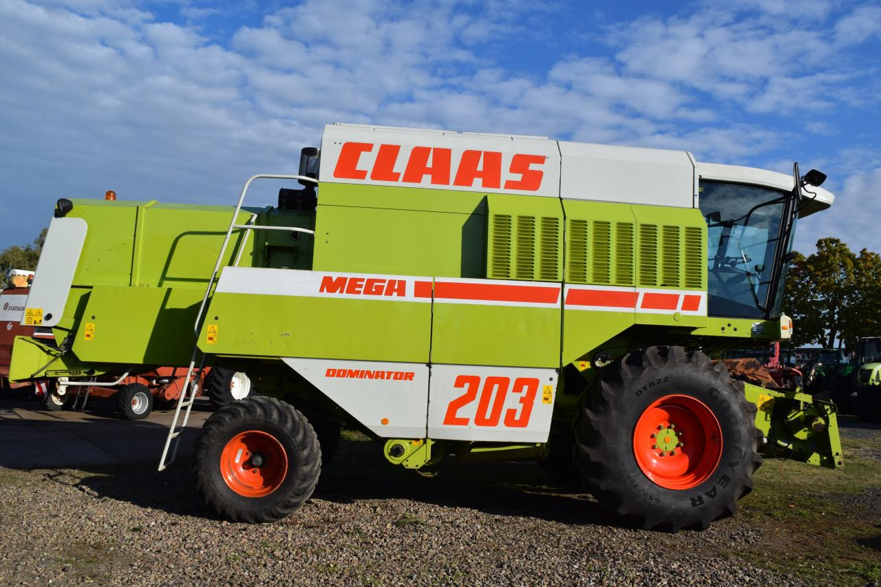 CLAAS Dominator 203 Mega - Derliaus nuėmimo kombainas: foto 2 CLAAS Dominator 203 Mega - Derliaus nuėmimo kombainas: foto 2