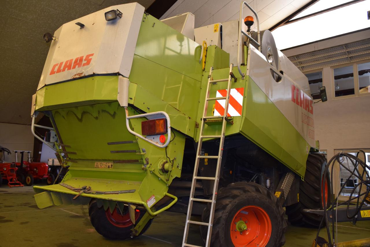 CLAAS Lexion 410 - Derliaus nuėmimo kombainas: foto 5 CLAAS Lexion 410 - Derliaus nuėmimo kombainas: foto 5