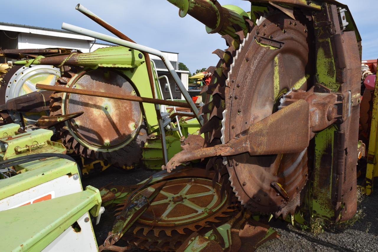 CLAAS RU 450 - Kukurūzų pjaunamoji: foto 2 CLAAS RU 450 - Kukurūzų pjaunamoji: foto 2