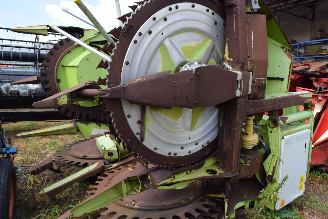 CLAAS RU 600 - Kukurūzų pjaunamoji: foto 1 CLAAS RU 600 - Kukurūzų pjaunamoji: foto 1