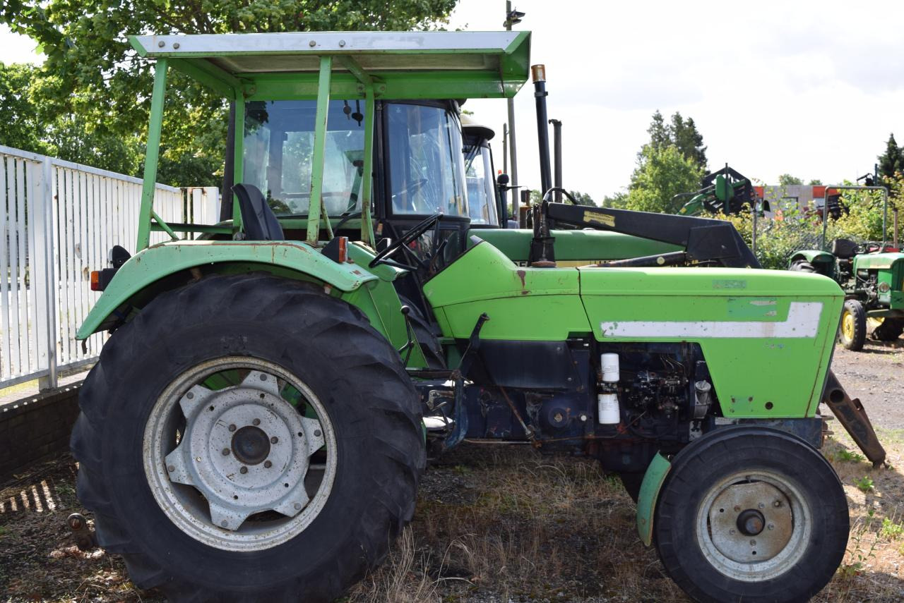 Deutz-Fahr D4507 - Traktorius: foto 1 Deutz-Fahr D4507 - Traktorius: foto 1