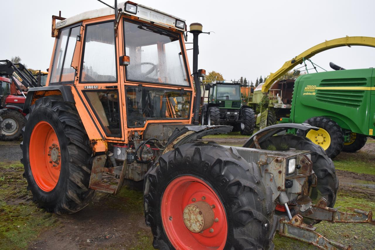 Fendt 380 GTA - Traktorius: foto 1 Fendt 380 GTA - Traktorius: foto 1