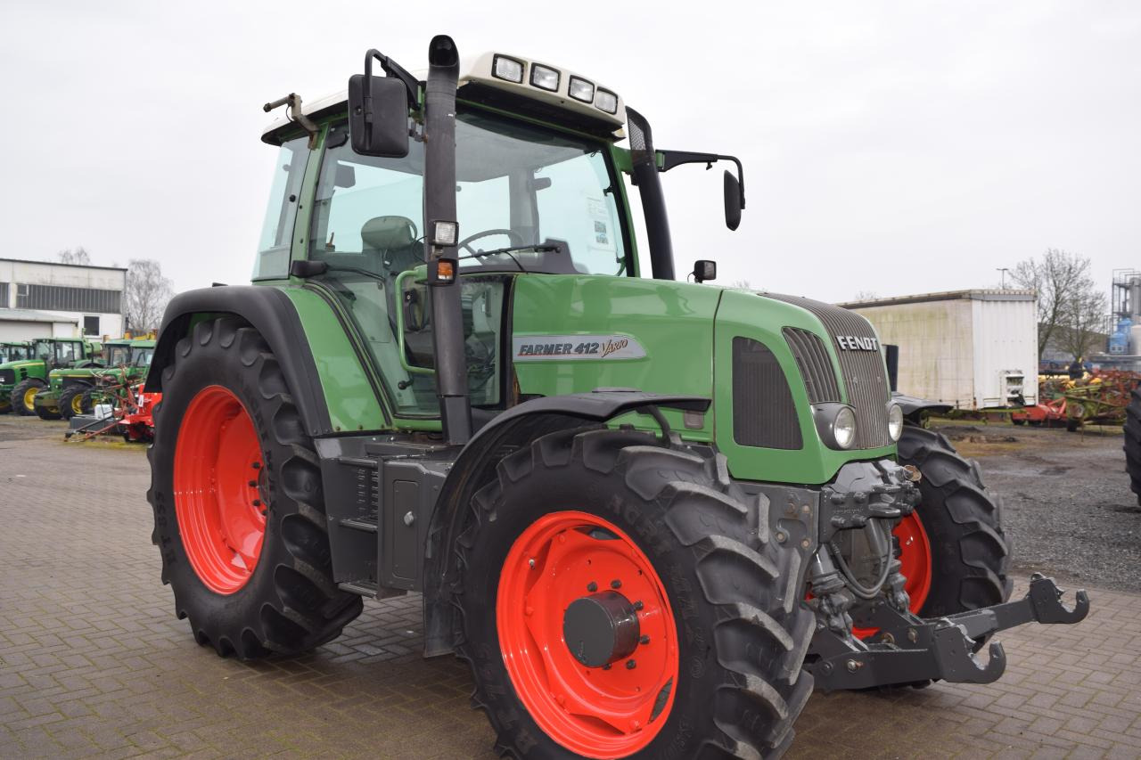 Fendt 412 Vario - Traktorius: foto 2 Fendt 412 Vario - Traktorius: foto 2