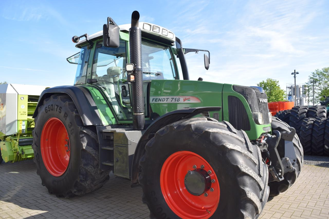 Fendt 718 Vario TMS - Traktorius: foto 4 Fendt 718 Vario TMS - Traktorius: foto 4