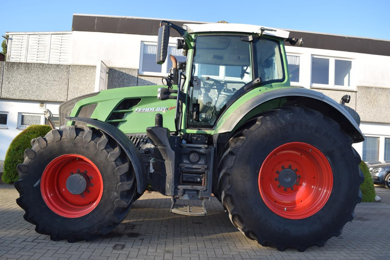 Fendt 826 Vario SCR - Traktorius: foto 3 Fendt 826 Vario SCR - Traktorius: foto 3