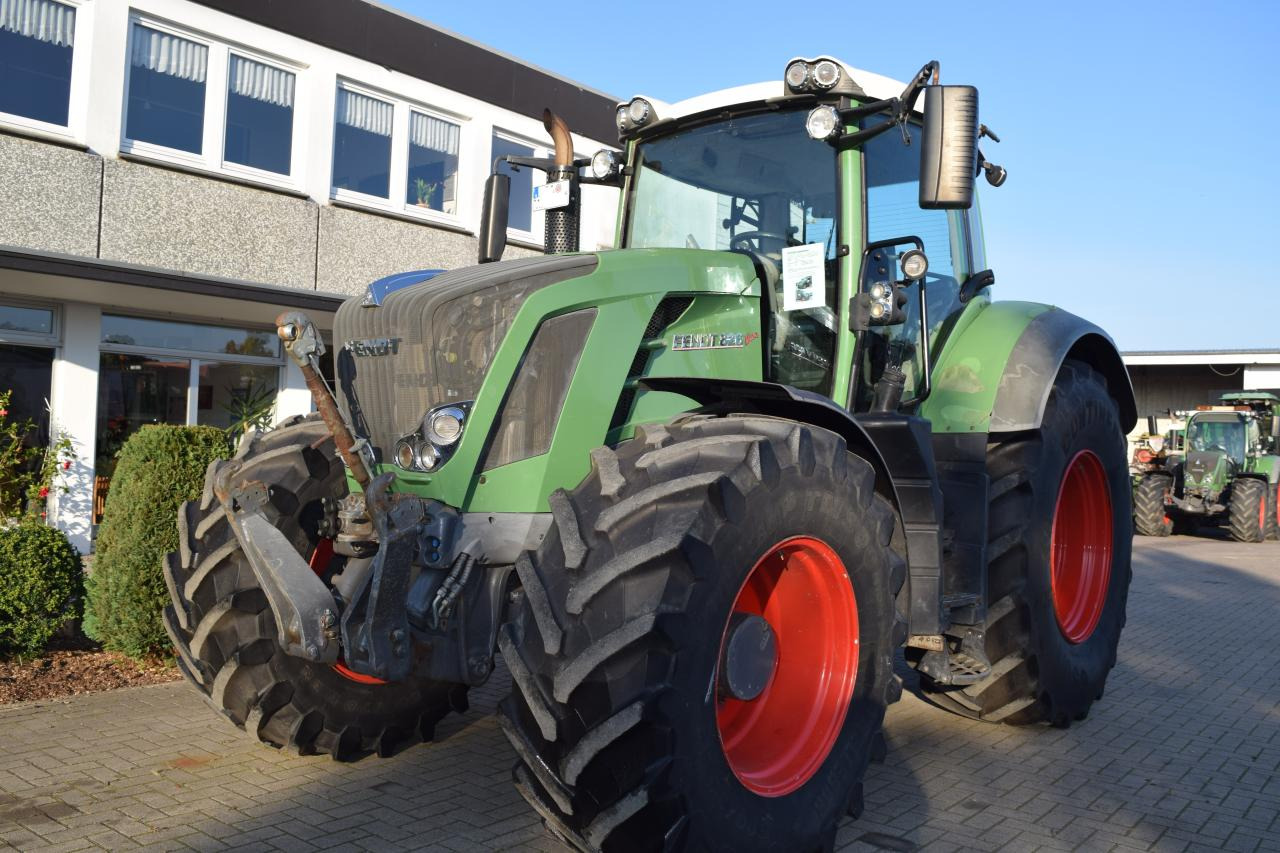 Fendt 826 Vario SCR - Traktorius: foto 1 Fendt 826 Vario SCR - Traktorius: foto 1