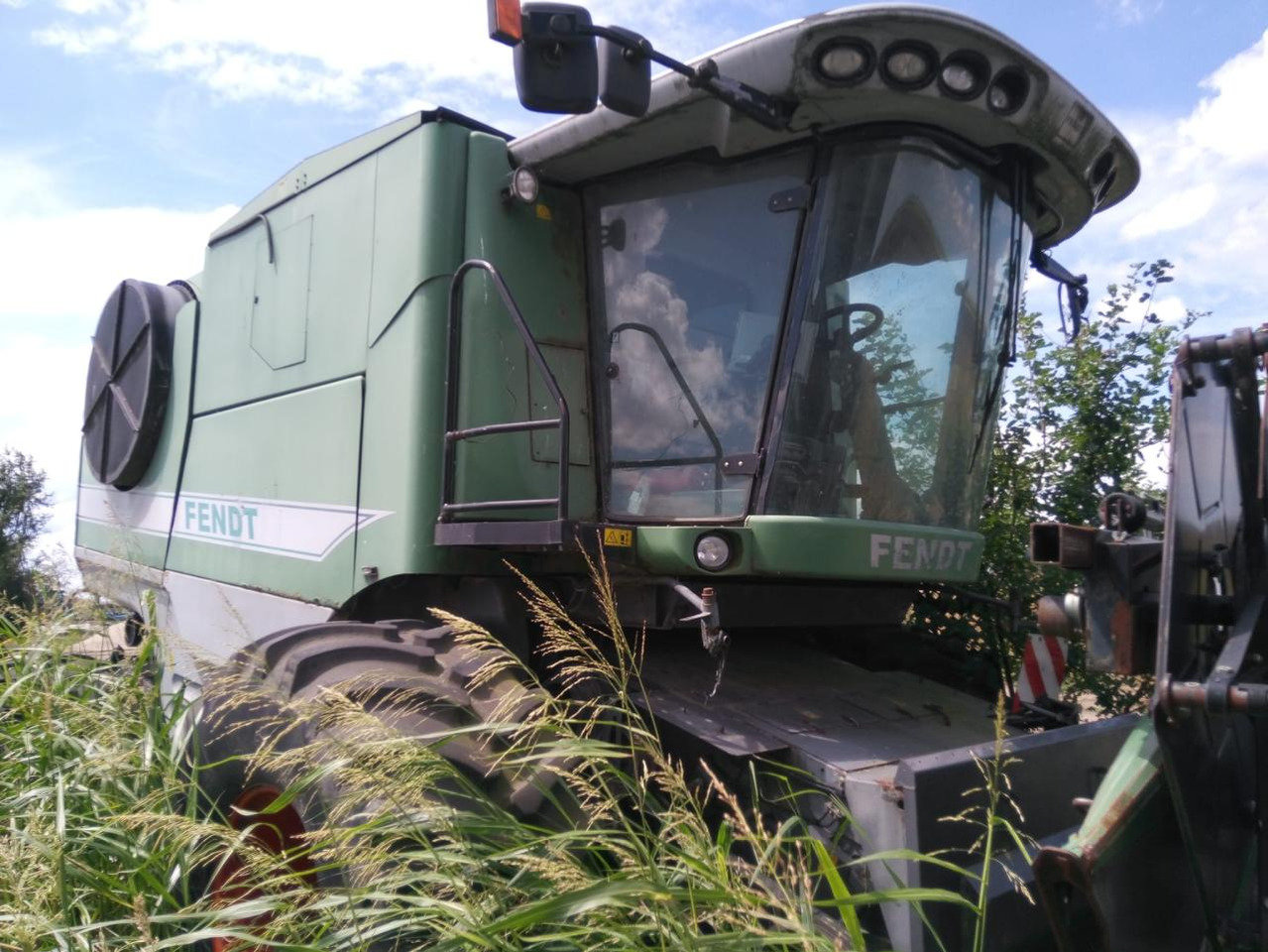 Fendt 9460 R - Derliaus nuėmimo kombainas: foto 1 Fendt 9460 R - Derliaus nuėmimo kombainas: foto 1