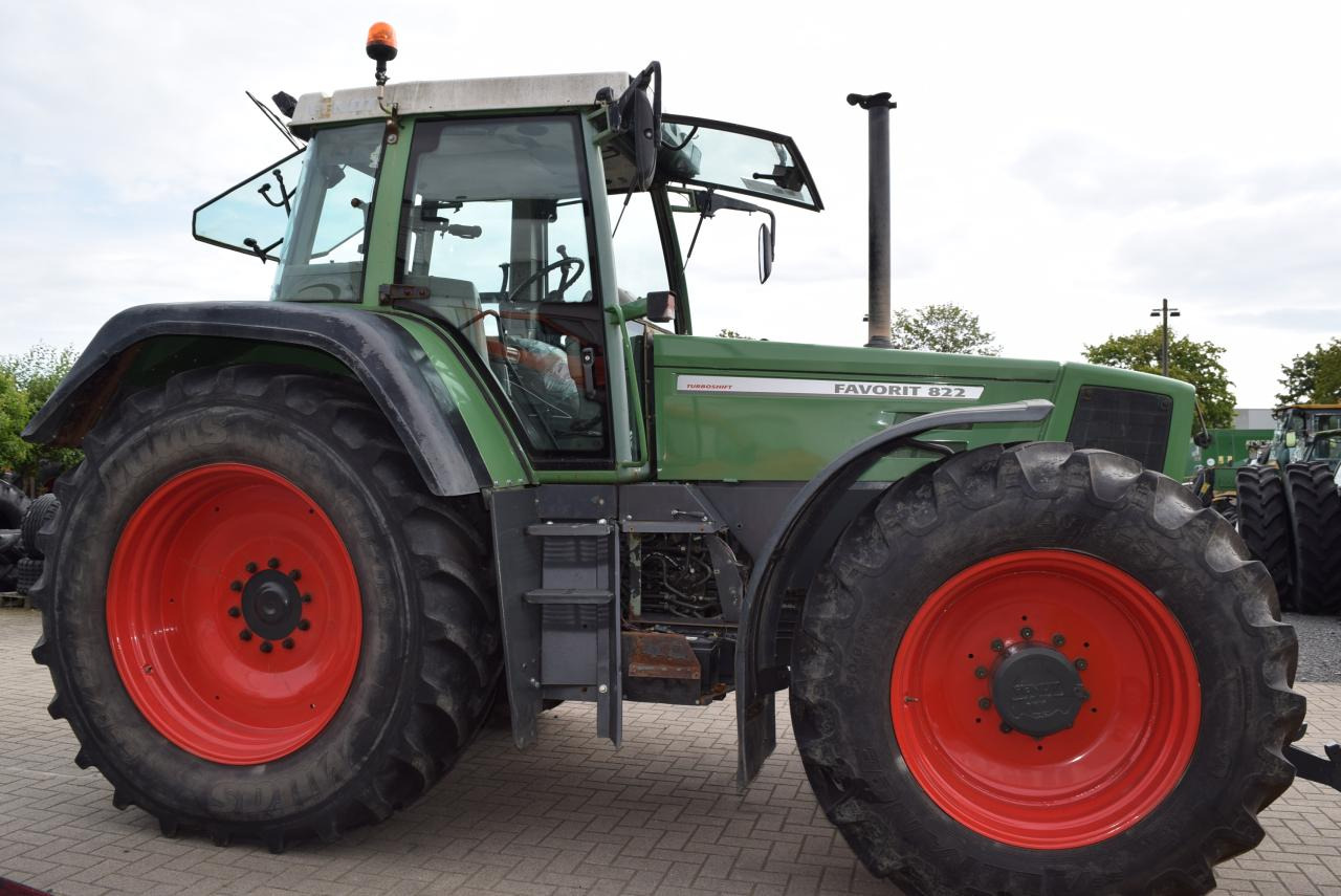 Fendt Favorit 822 - Traktorius: foto 2 Fendt Favorit 822 - Traktorius: foto 2
