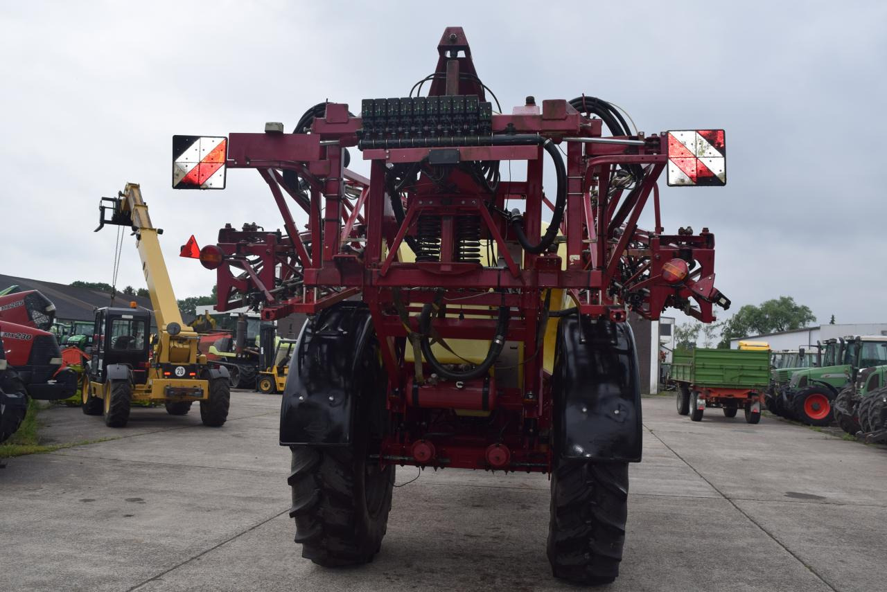 Hardi Commander 6600 i - Prikabinamas purkštuvas: foto 4 Hardi Commander 6600 i - Prikabinamas purkštuvas: foto 4