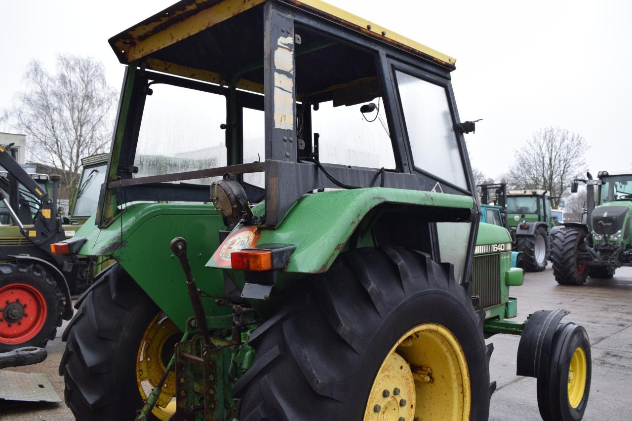 John Deere 1640 - Traktorius: foto 5 John Deere 1640 - Traktorius: foto 5
