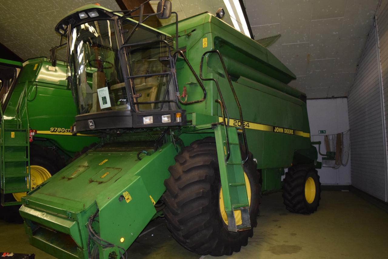 John Deere 2064 - Derliaus nuėmimo kombainas: foto 4 John Deere 2064 - Derliaus nuėmimo kombainas: foto 4